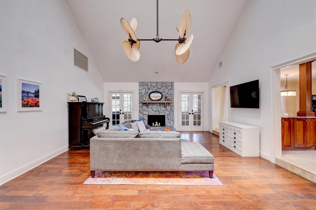1091 SE Buttonwood Circle