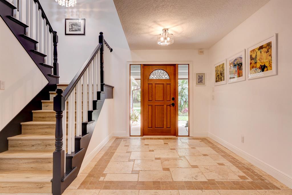 1091 SE Buttonwood Circle