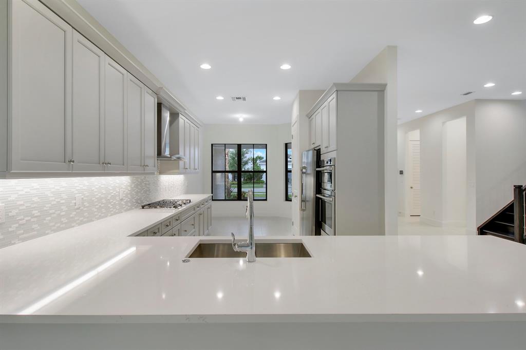 13474 Artisan Circle