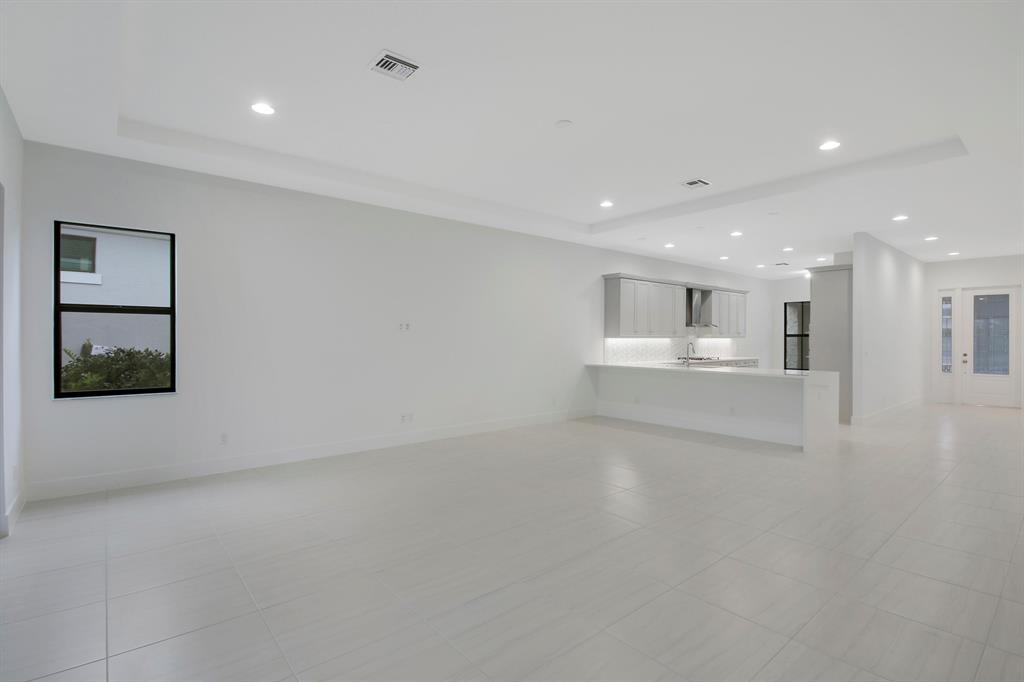 13474 Artisan Circle