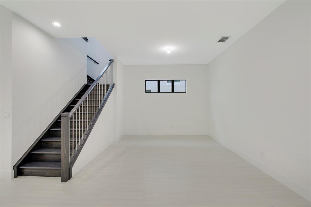 13474 Artisan Circle