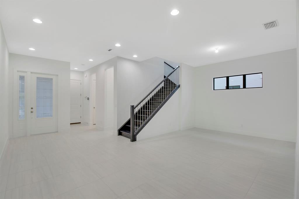 13474 Artisan Circle