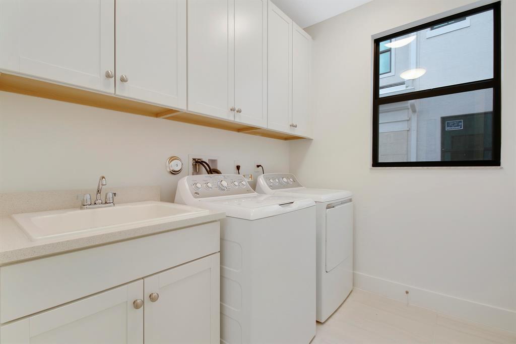 13474 Artisan Circle