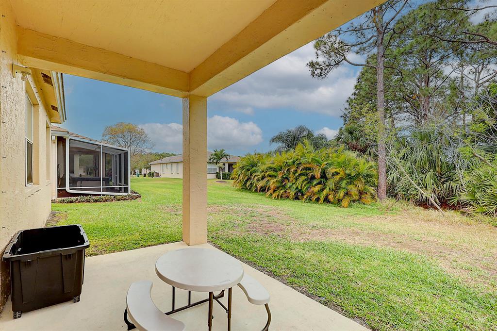 210 SW Maclay Way