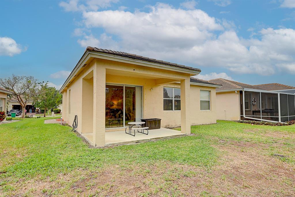 210 SW Maclay Way