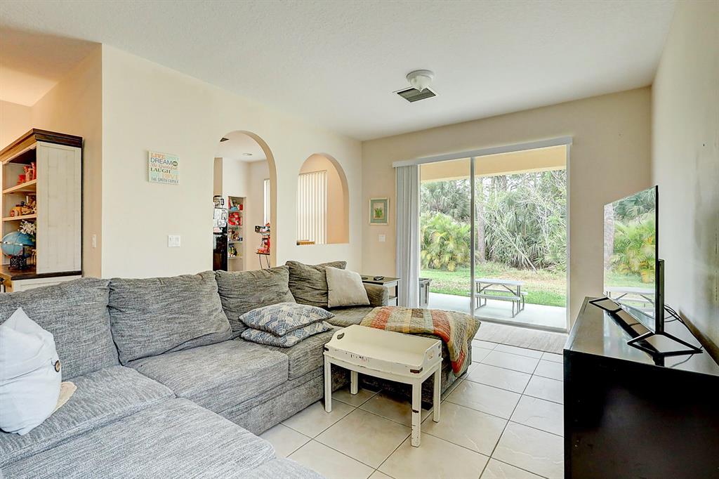 210 SW Maclay Way