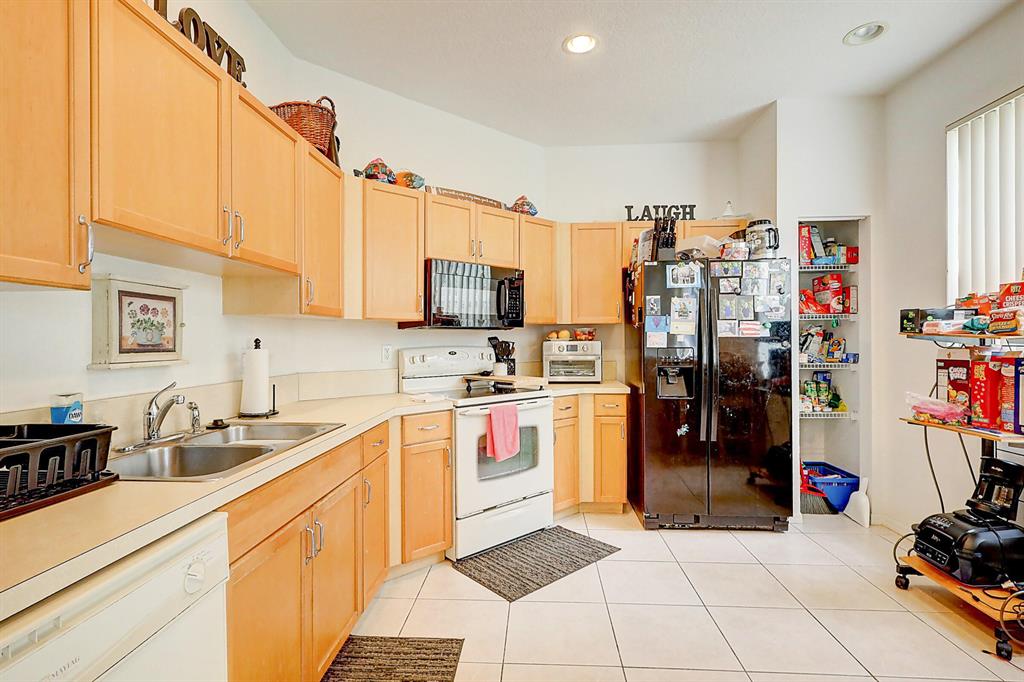 210 SW Maclay Way