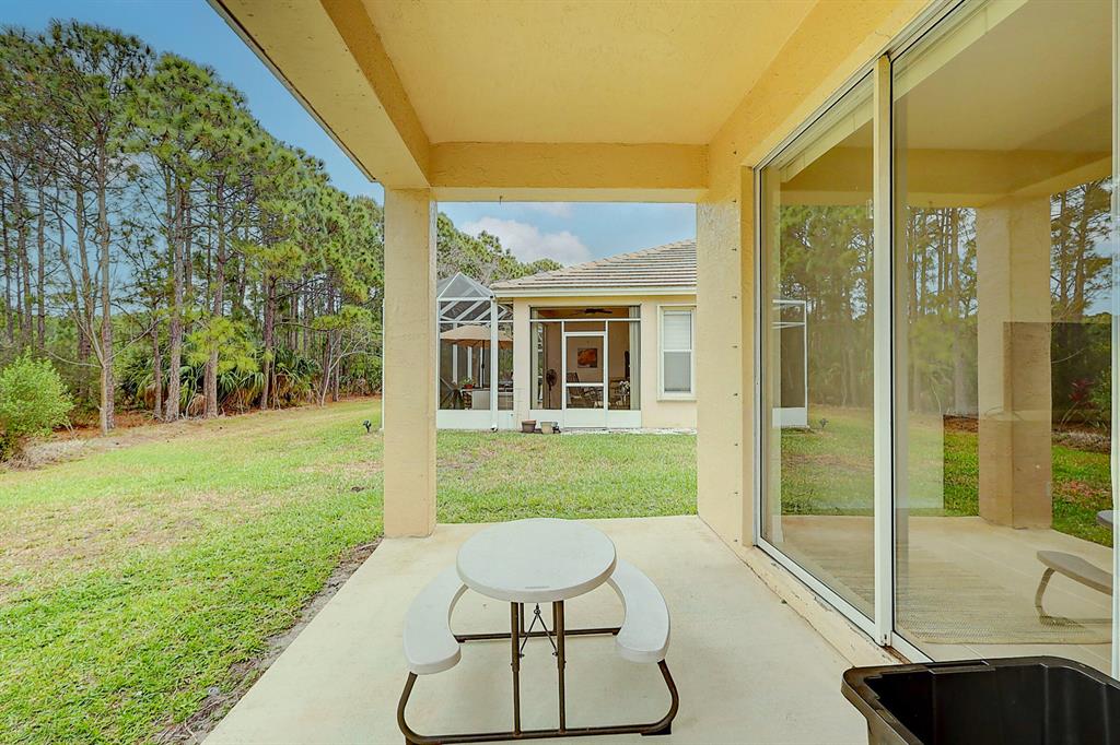 210 SW Maclay Way