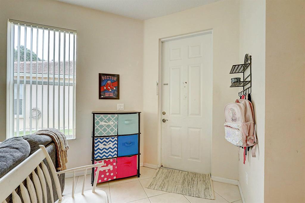 210 SW Maclay Way