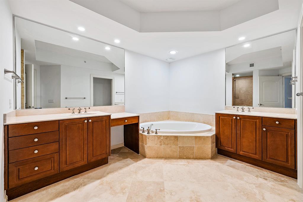 4600 N Ocean Drive 802