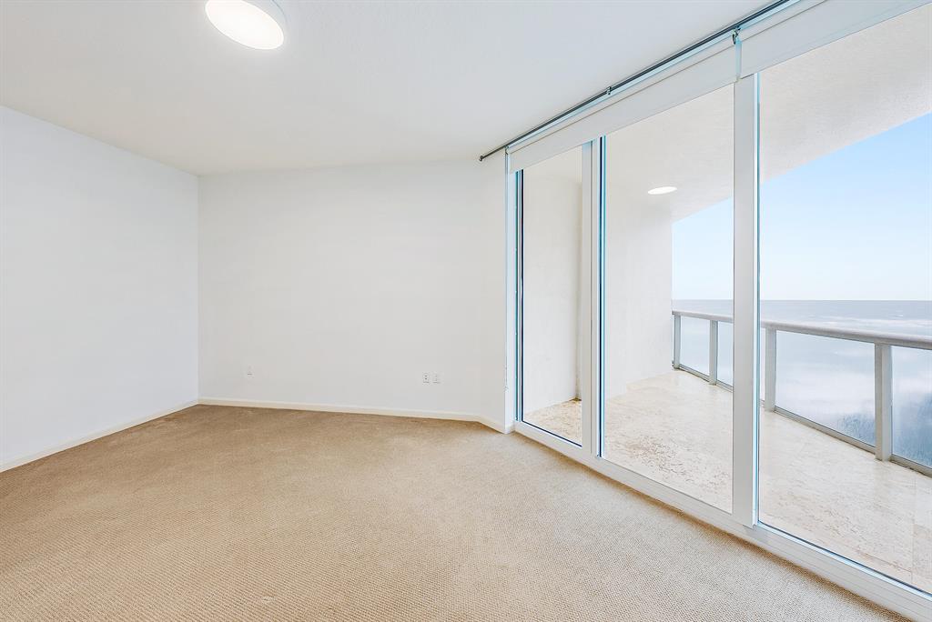 4600 N Ocean Drive 802