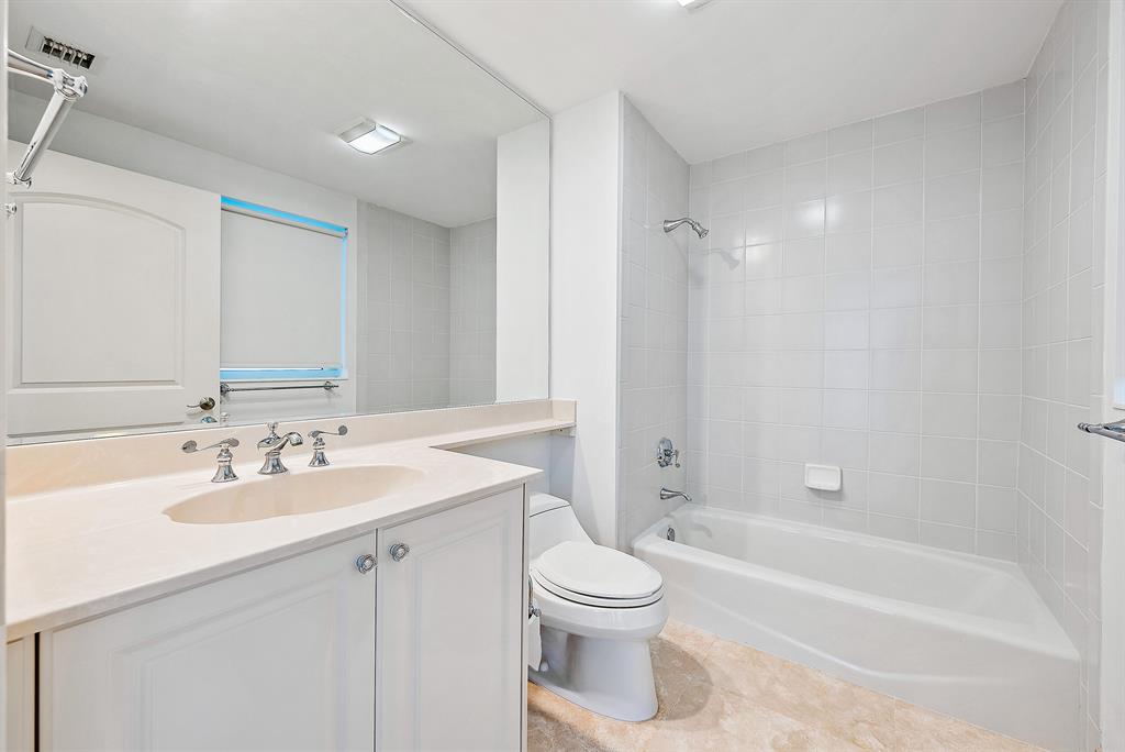 4600 N Ocean Drive 802