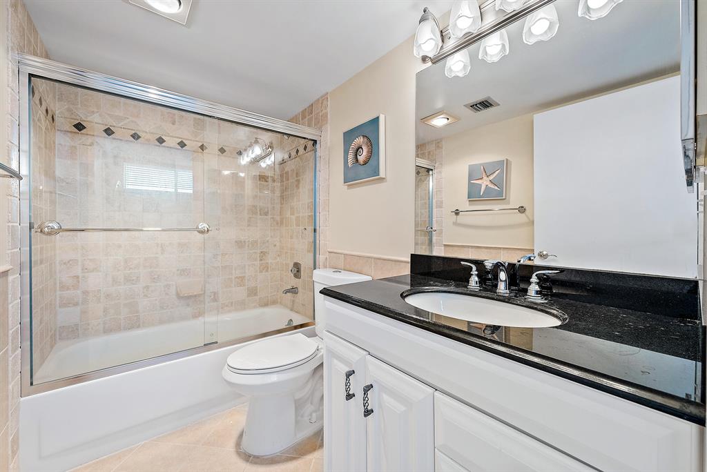 1950 SW Palm City Road 13206