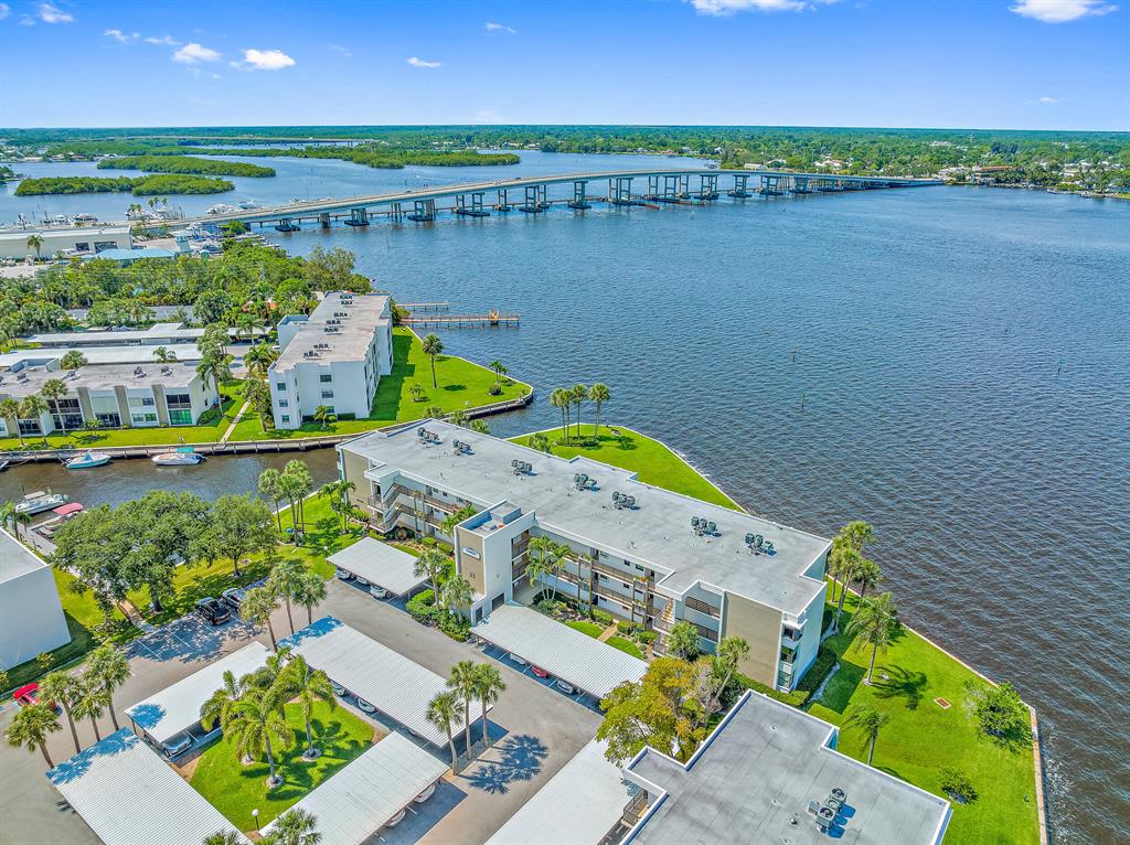 1950 SW Palm City Road 13206