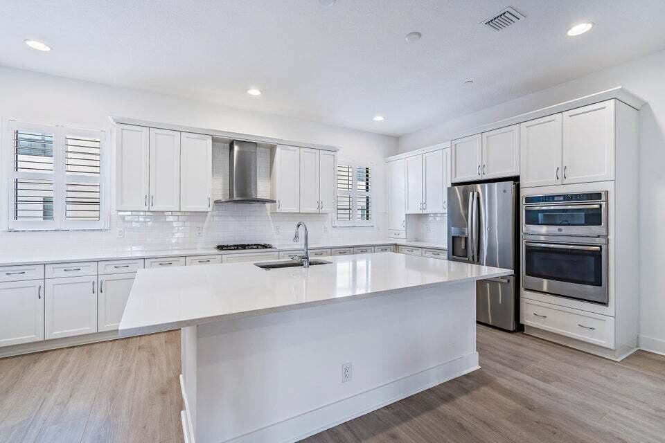 12516 Gross Pointe Drive