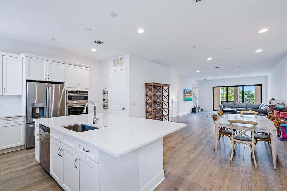 12516 Gross Pointe Drive