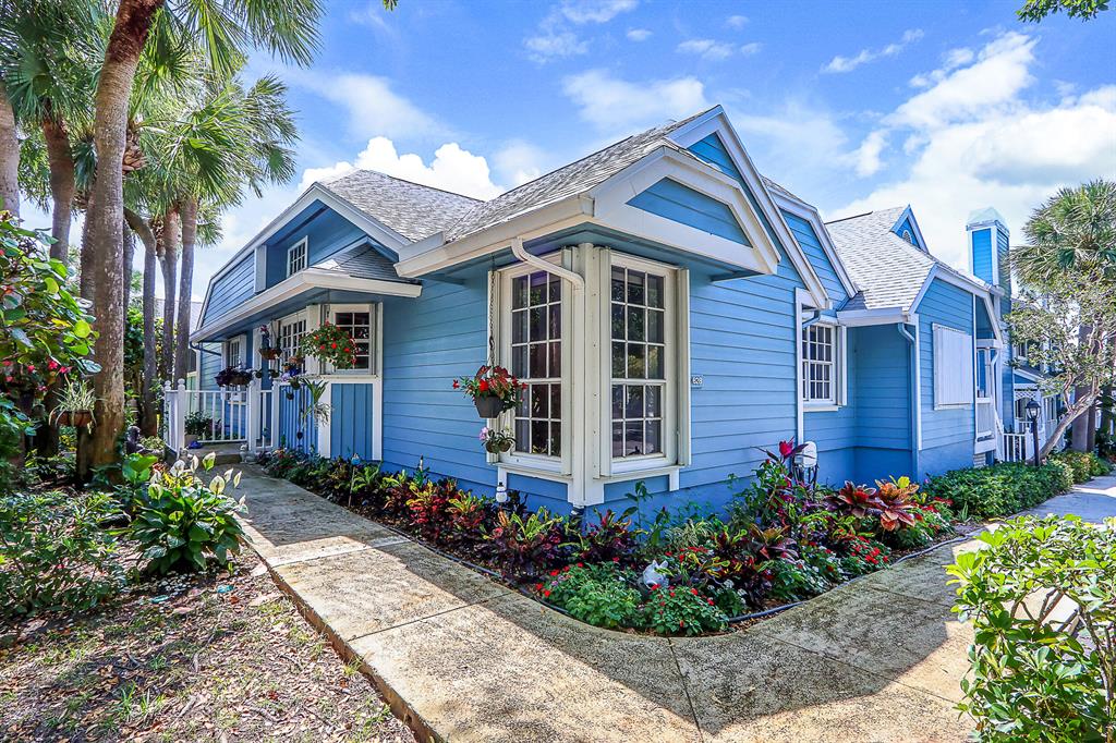 628 Ocean Dunes Circle