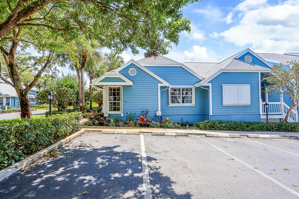 628 Ocean Dunes Circle