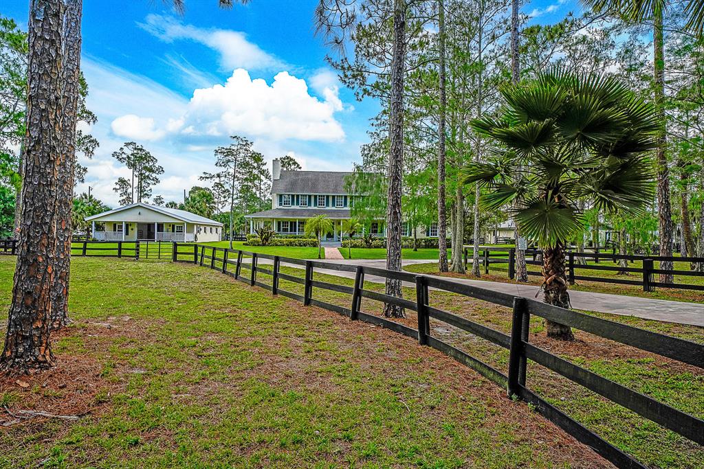 2858 Palm Deer Drive