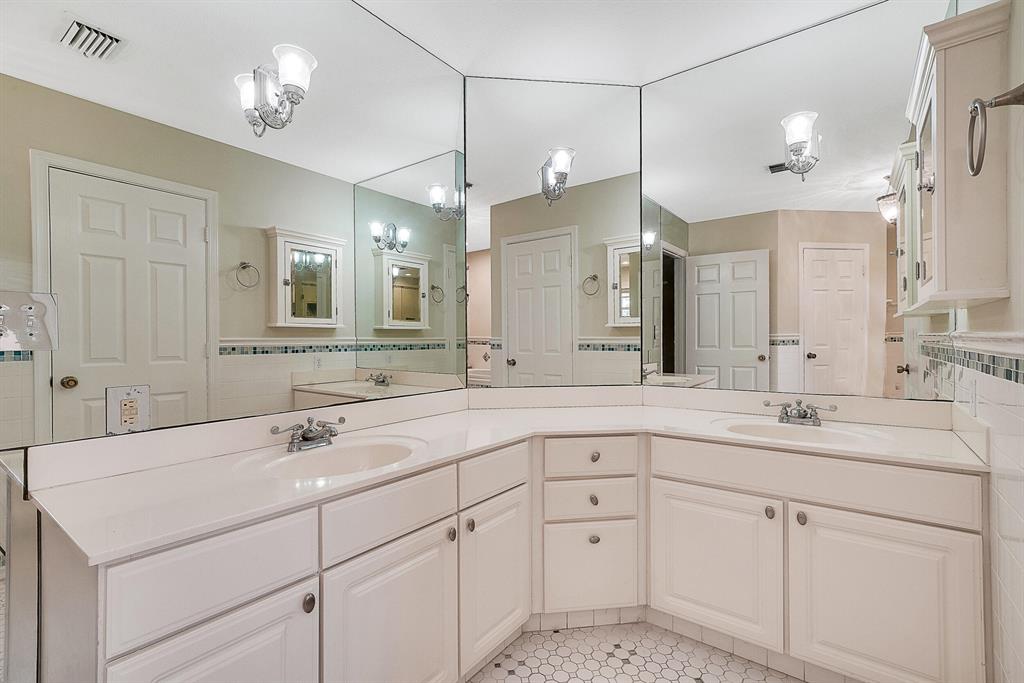 2858 Palm Deer Drive