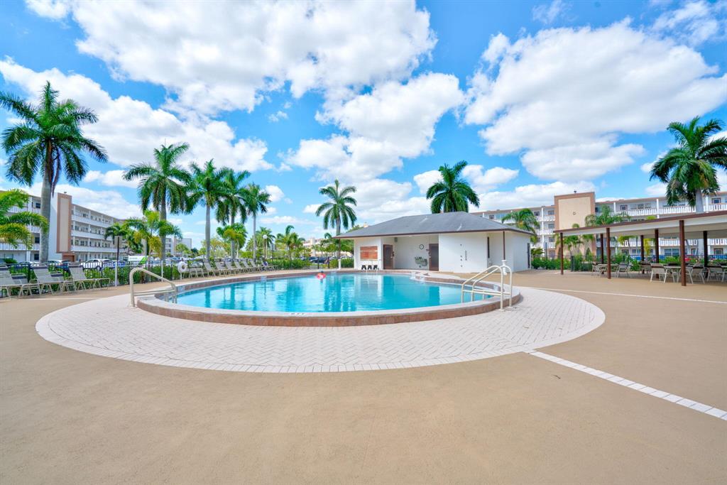 3056 Cornwall C