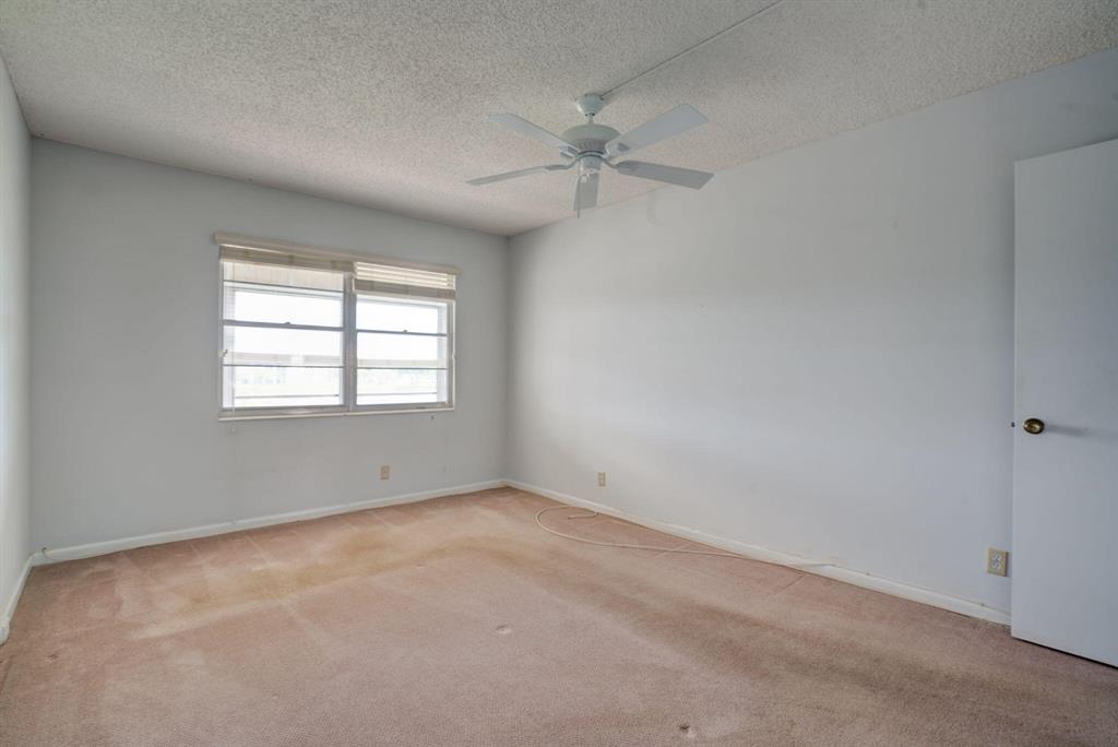 3056 Cornwall C