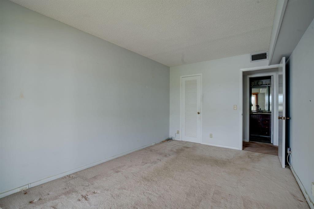 3056 Cornwall C