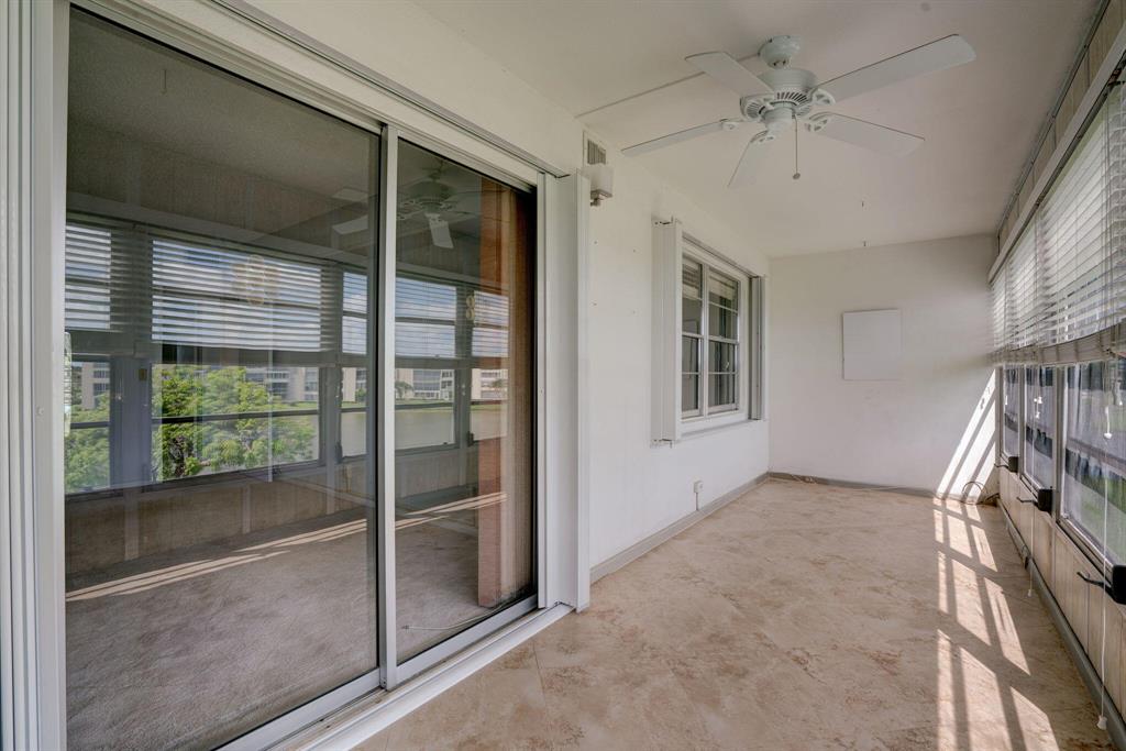 3056 Cornwall C