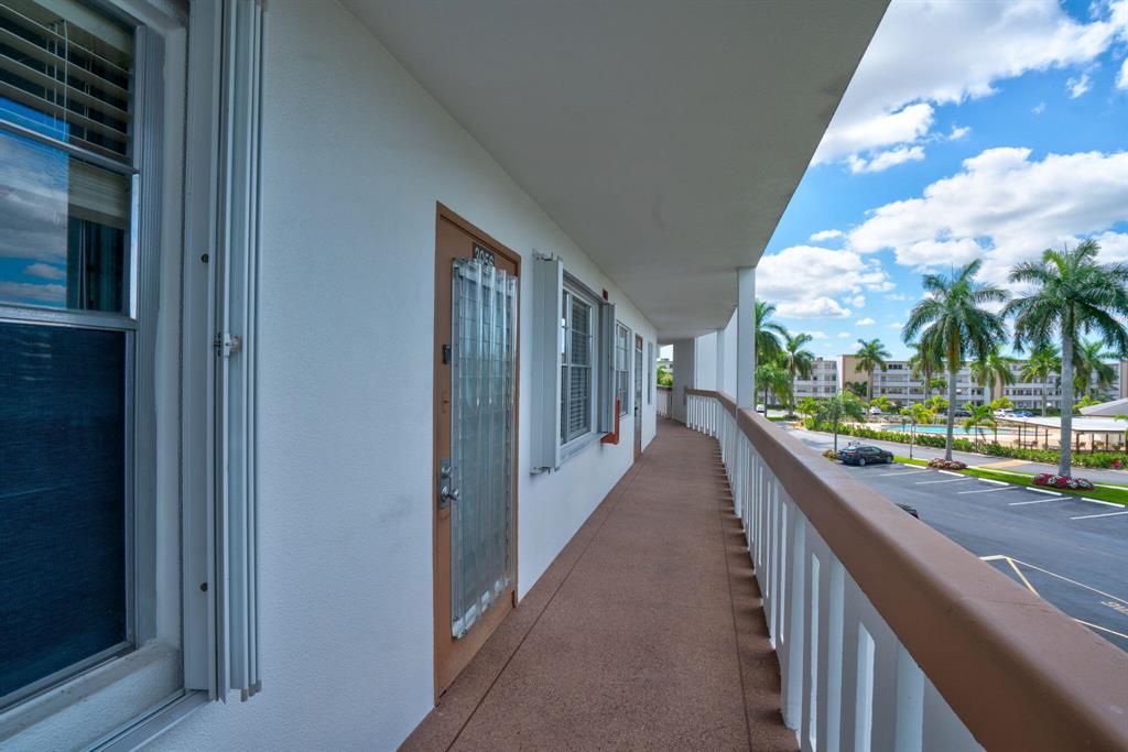 3056 Cornwall C