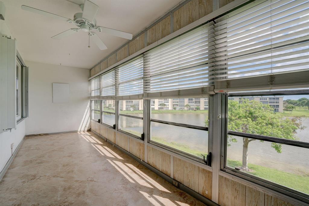 3056 Cornwall C