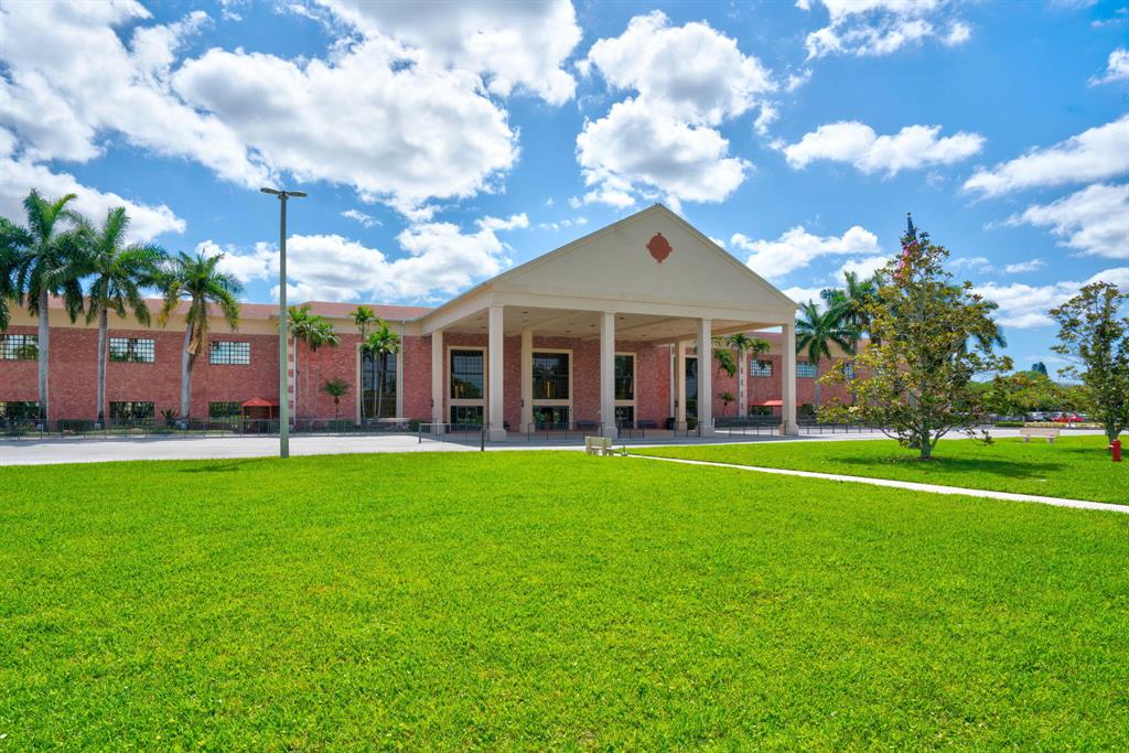 3056 Cornwall C