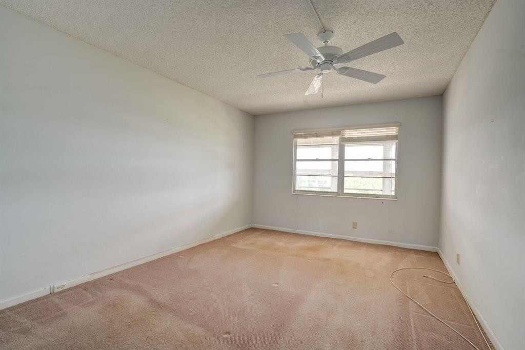 3056 Cornwall C