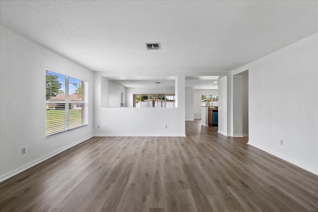837 SW Commonwealth Road