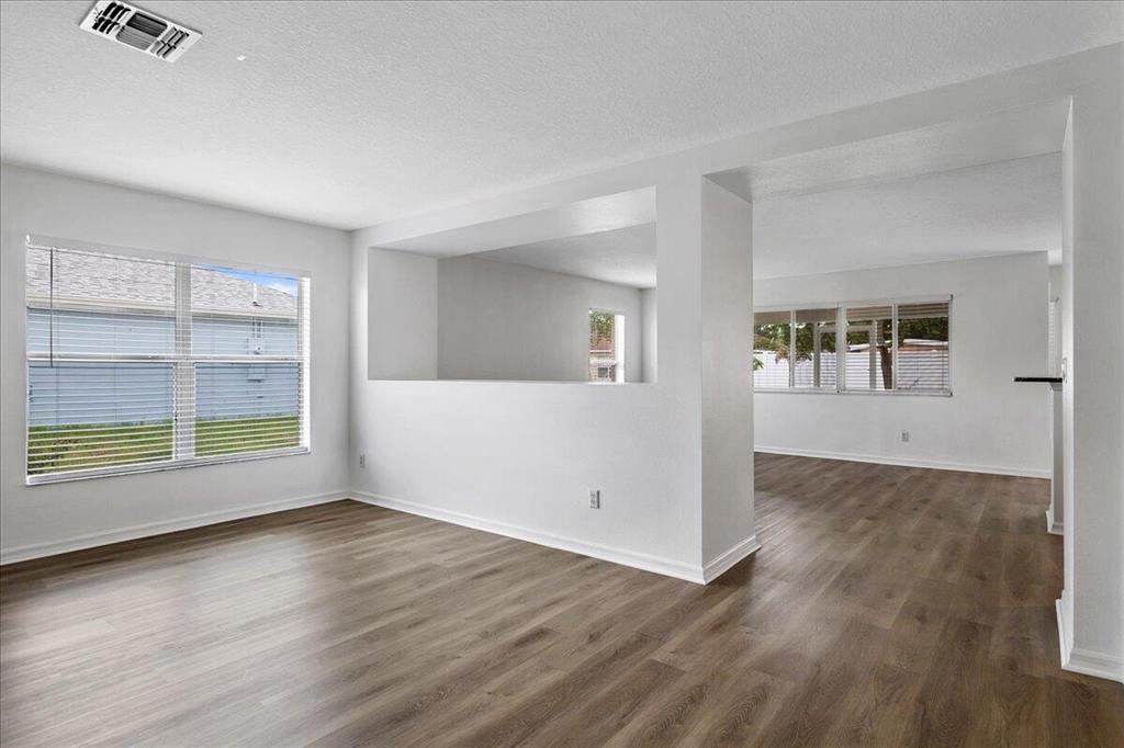 837 SW Commonwealth Road