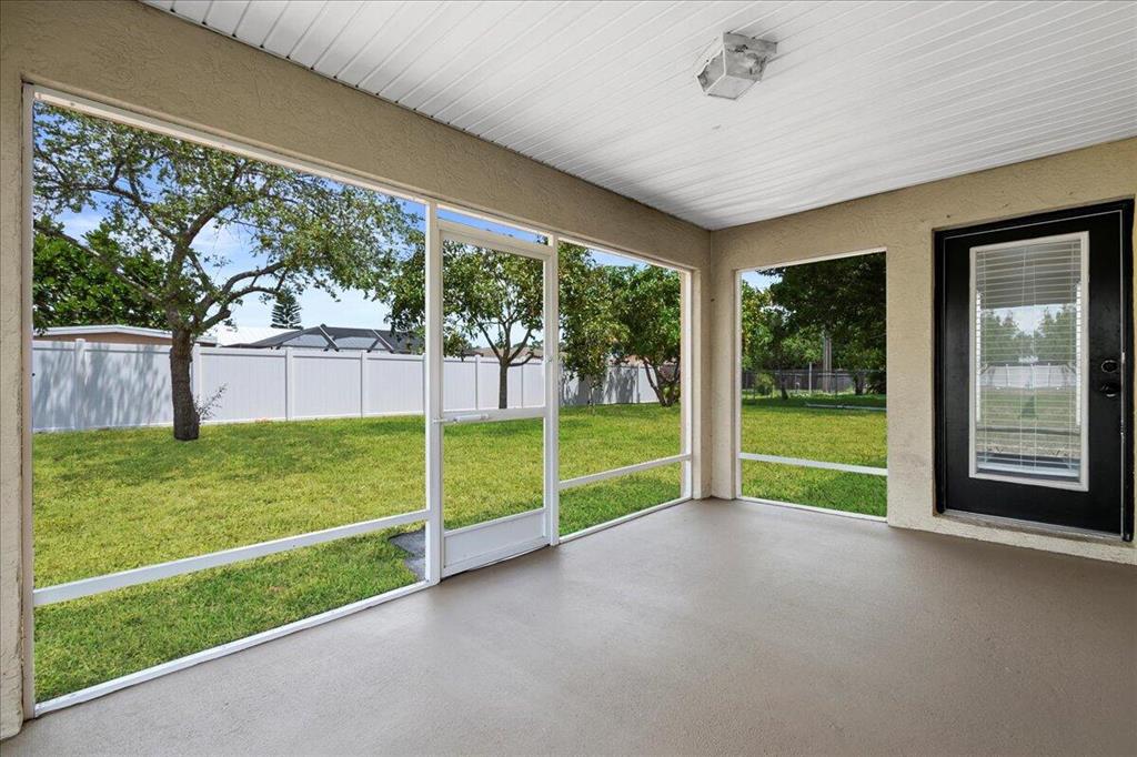837 SW Commonwealth Road