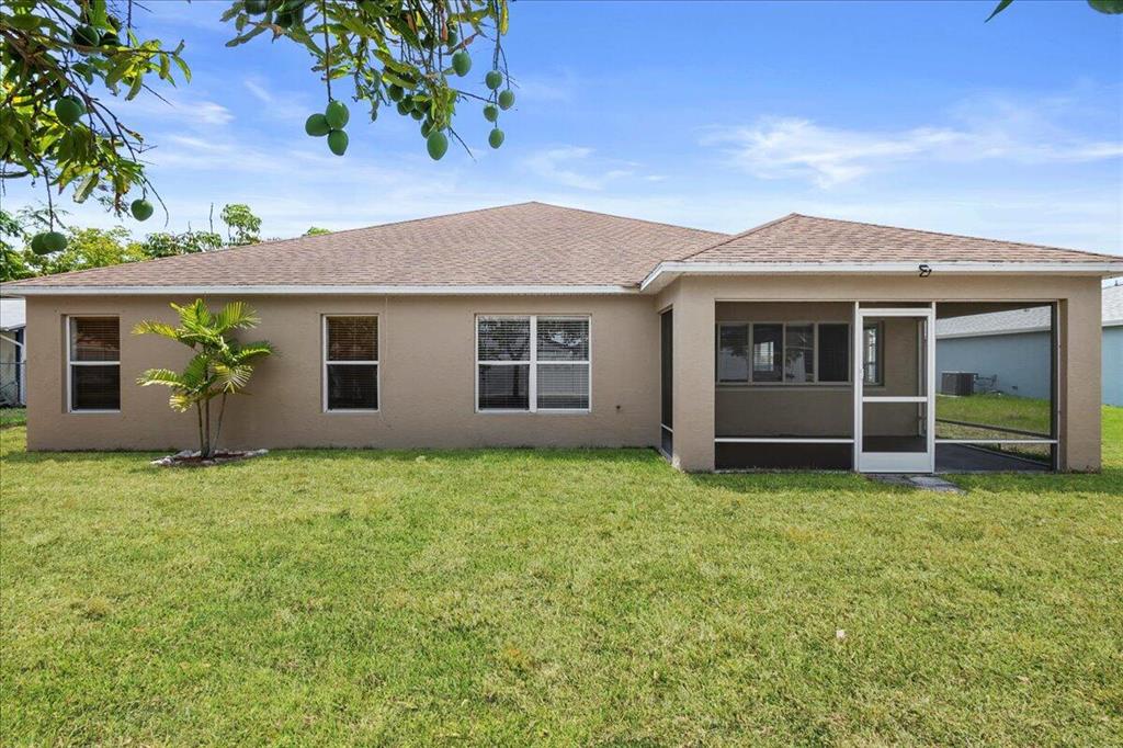 837 SW Commonwealth Road