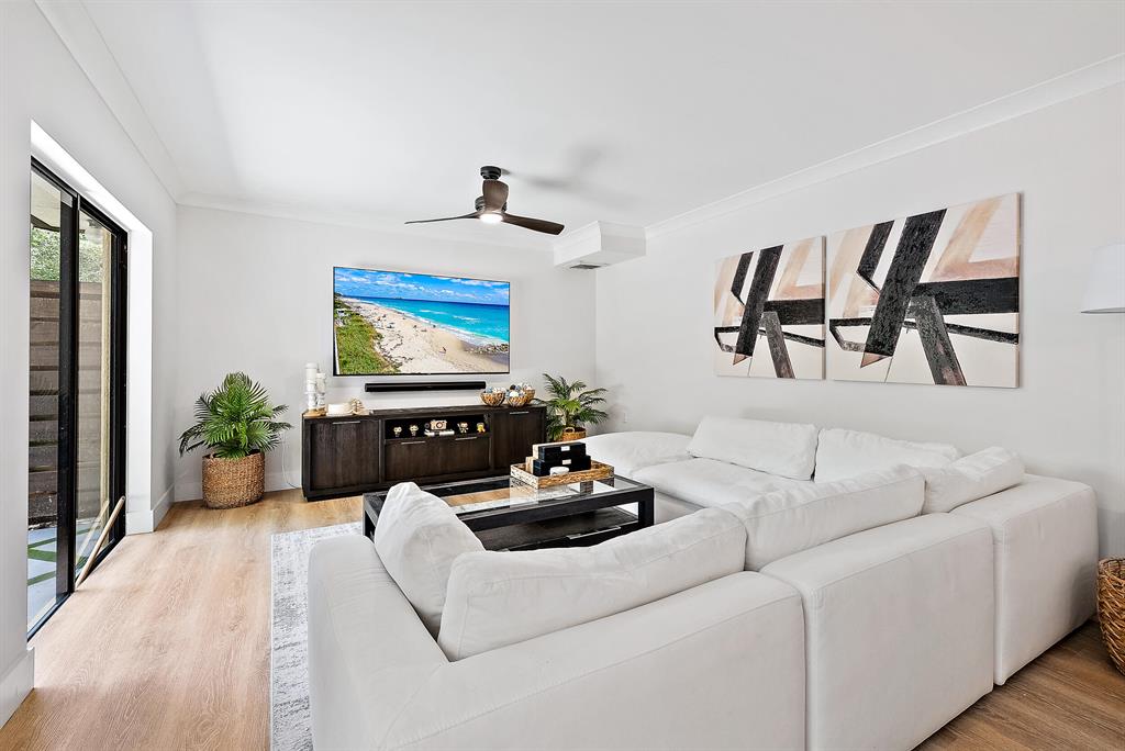 1130 11th Terrace