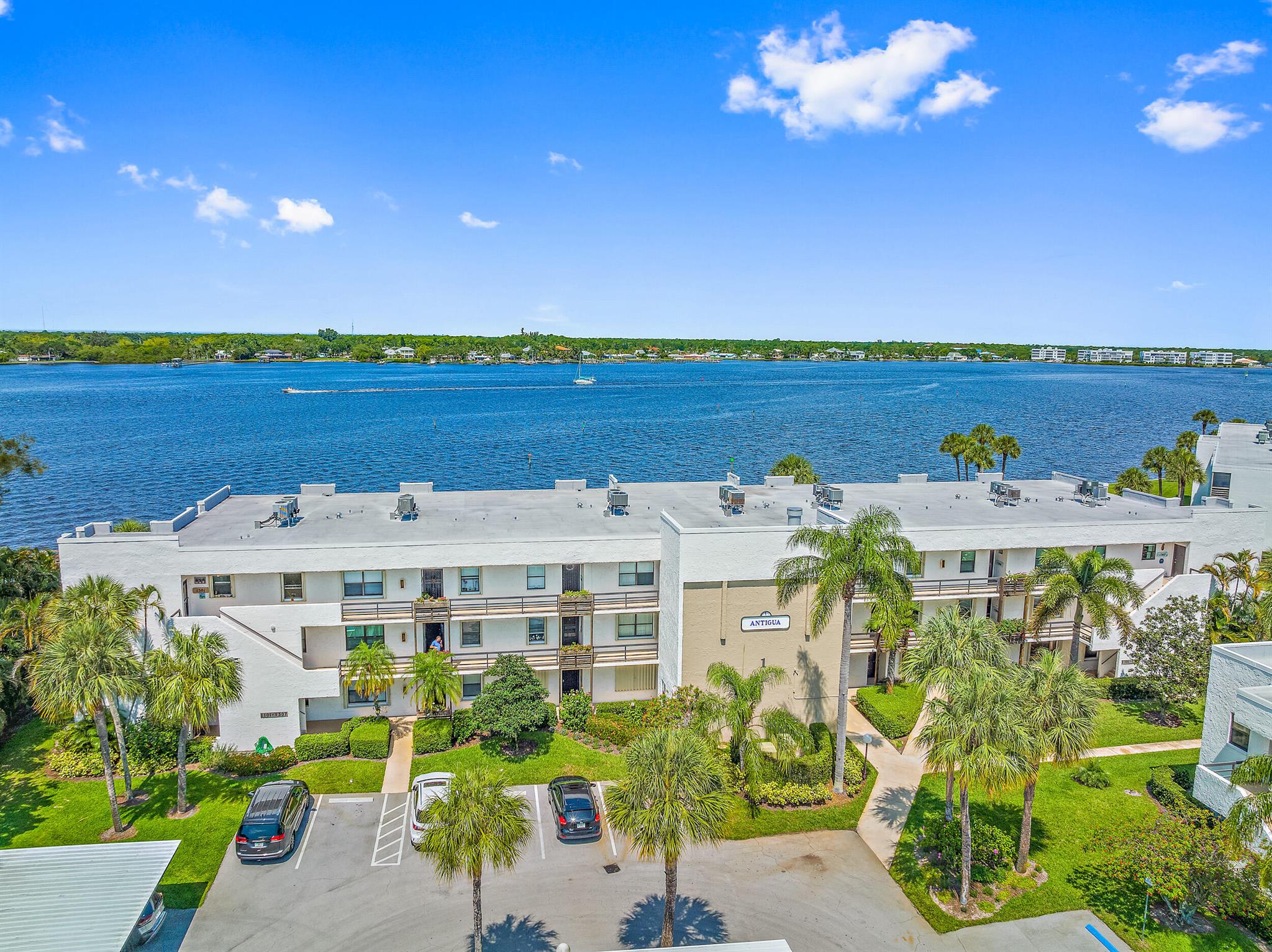 1950 SW Palm City Road 1-106