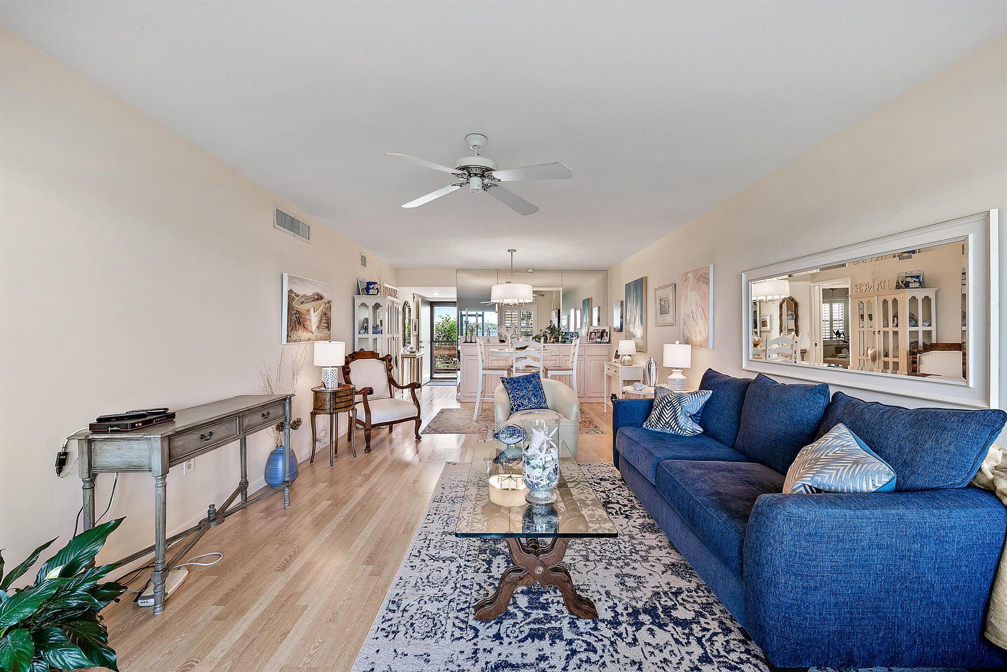 1950 SW Palm City Road 1-106