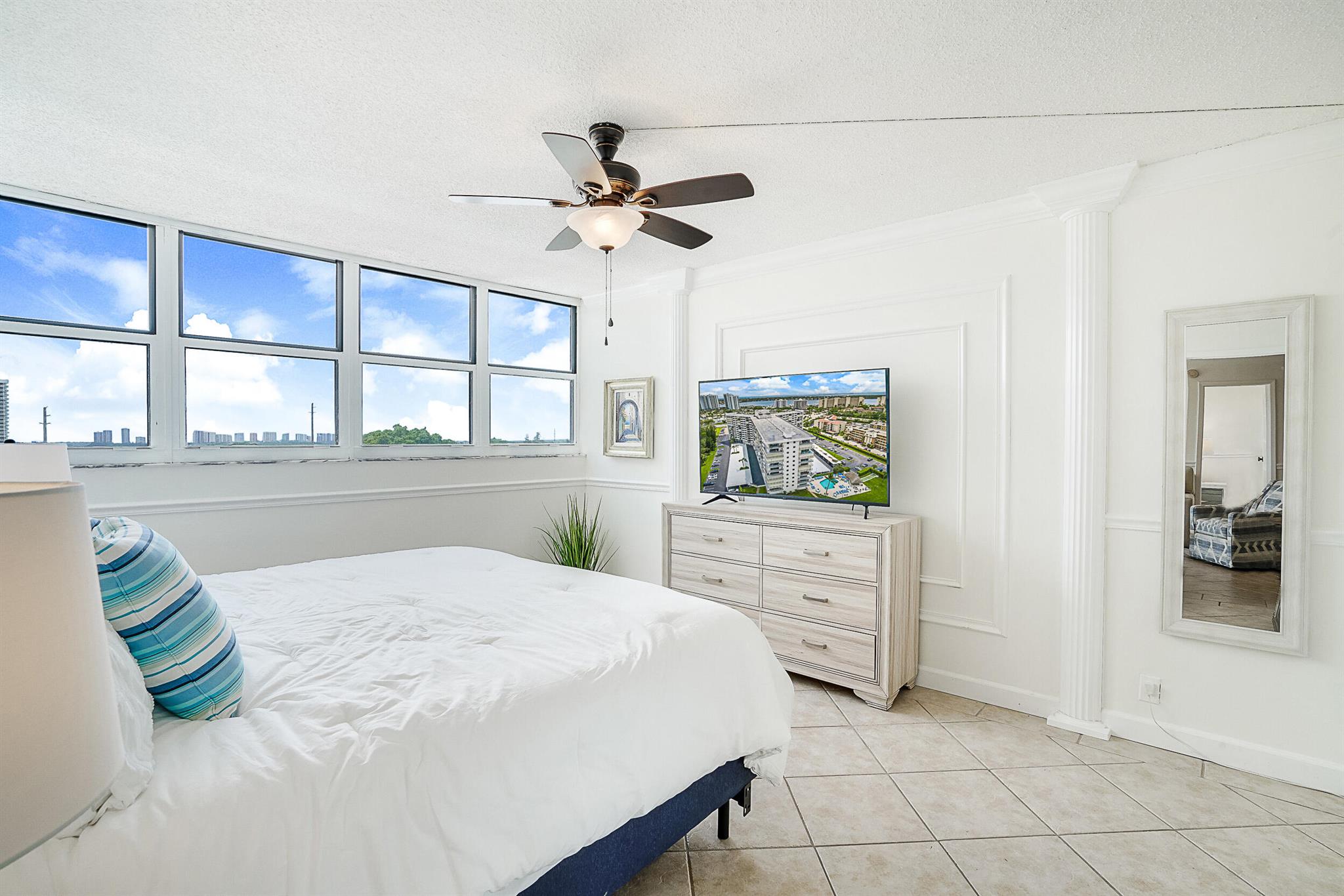 336 Golfview Road 711