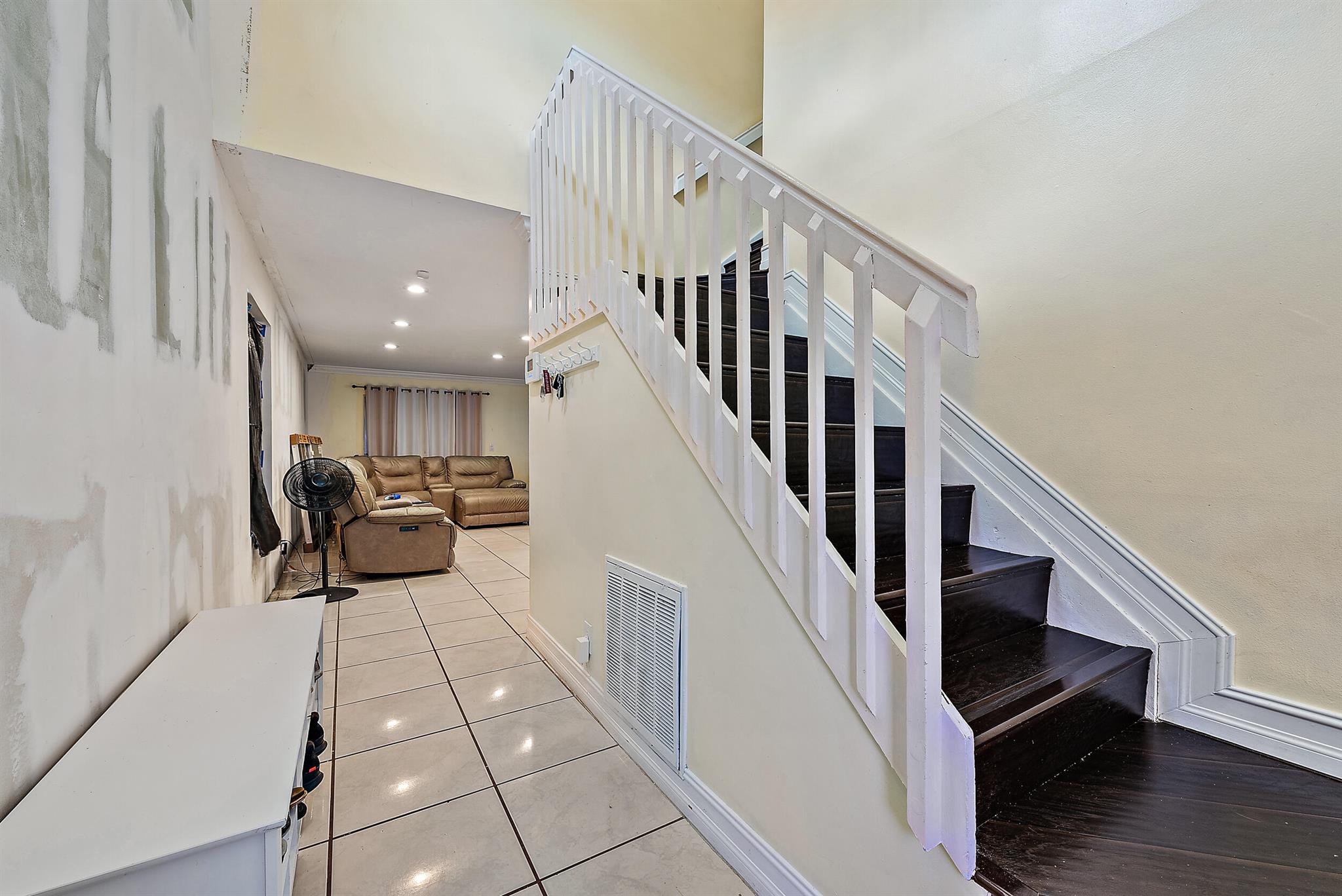 5872 Rambler Rose Way