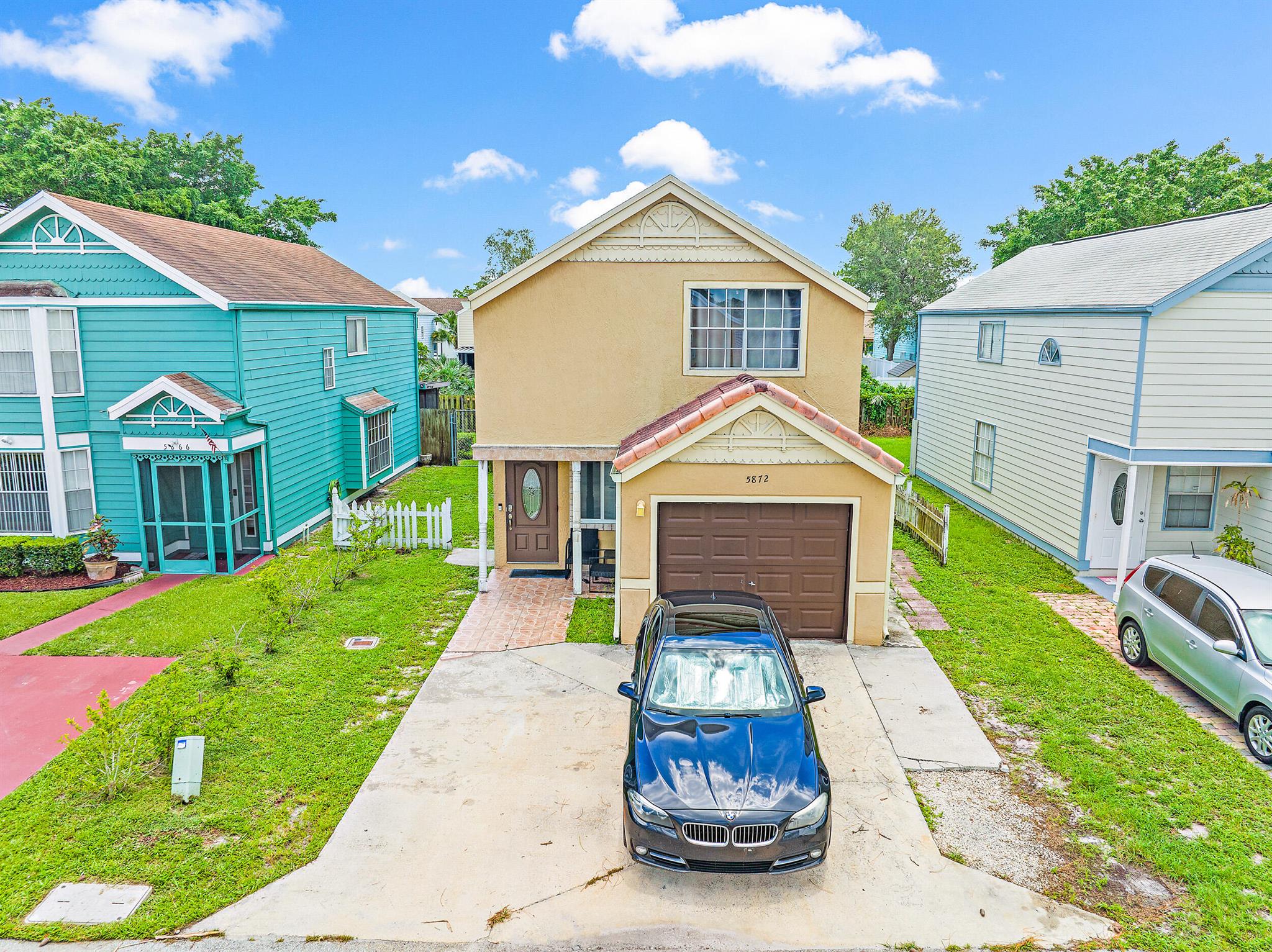5872 Rambler Rose Way