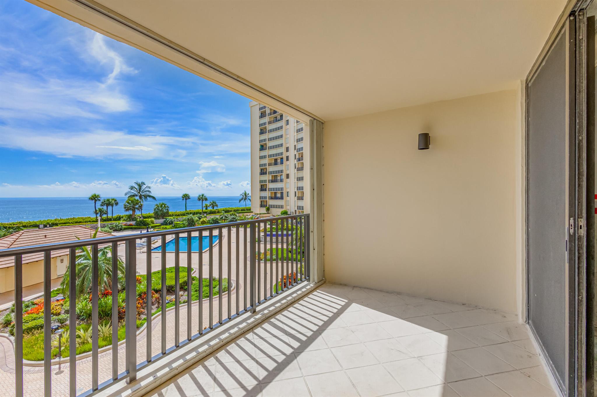 300 Ocean Trail Way 310