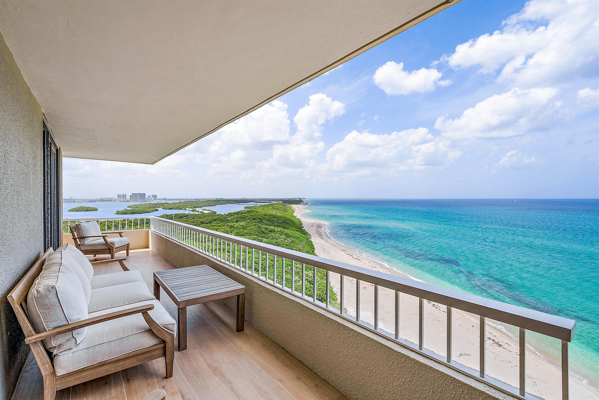 5540 N Ocean Drive 10c