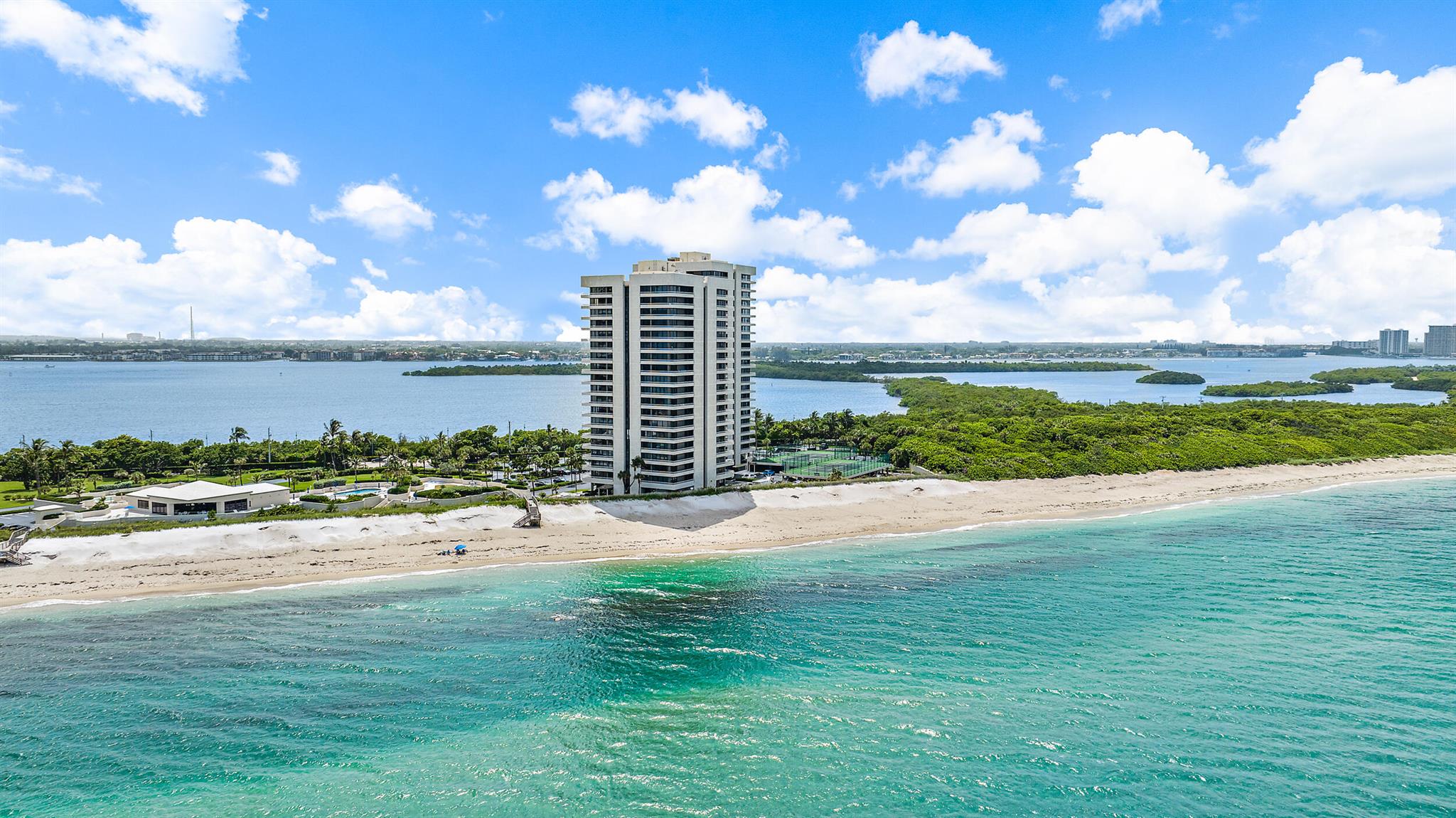 5540 N Ocean Drive 10c