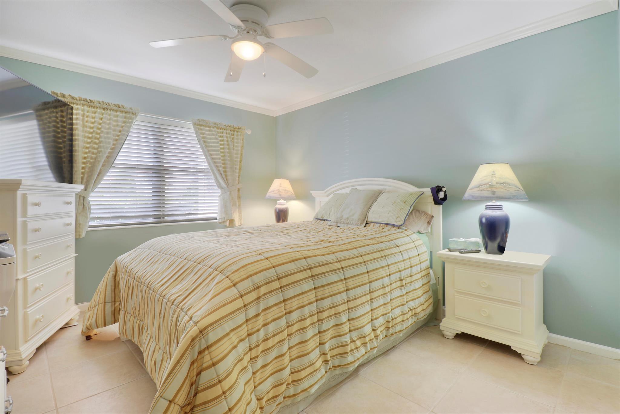 313 Lake Circle 111