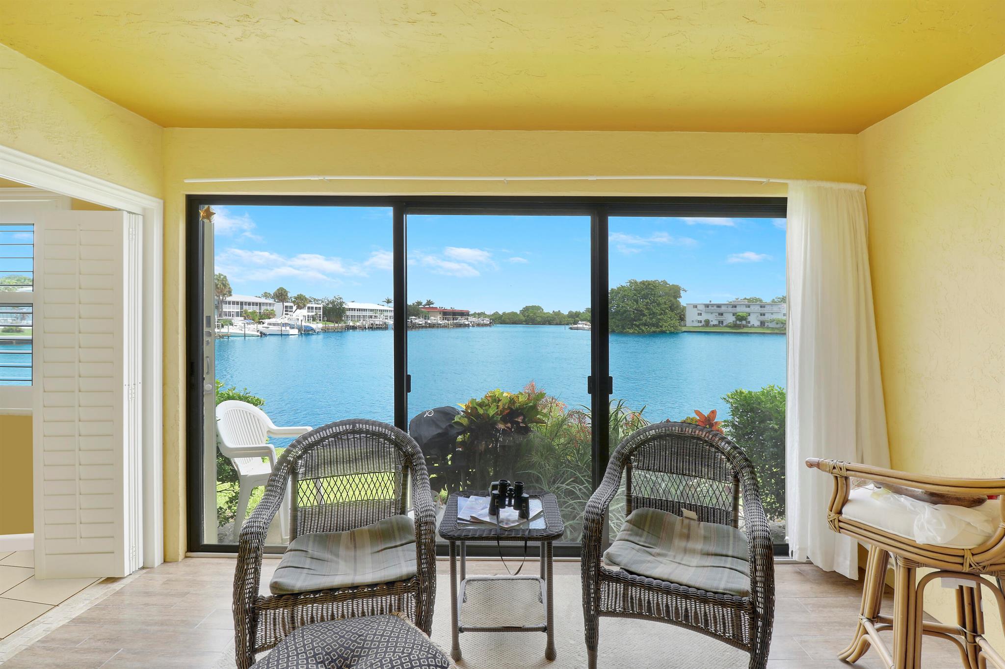313 Lake Circle 111