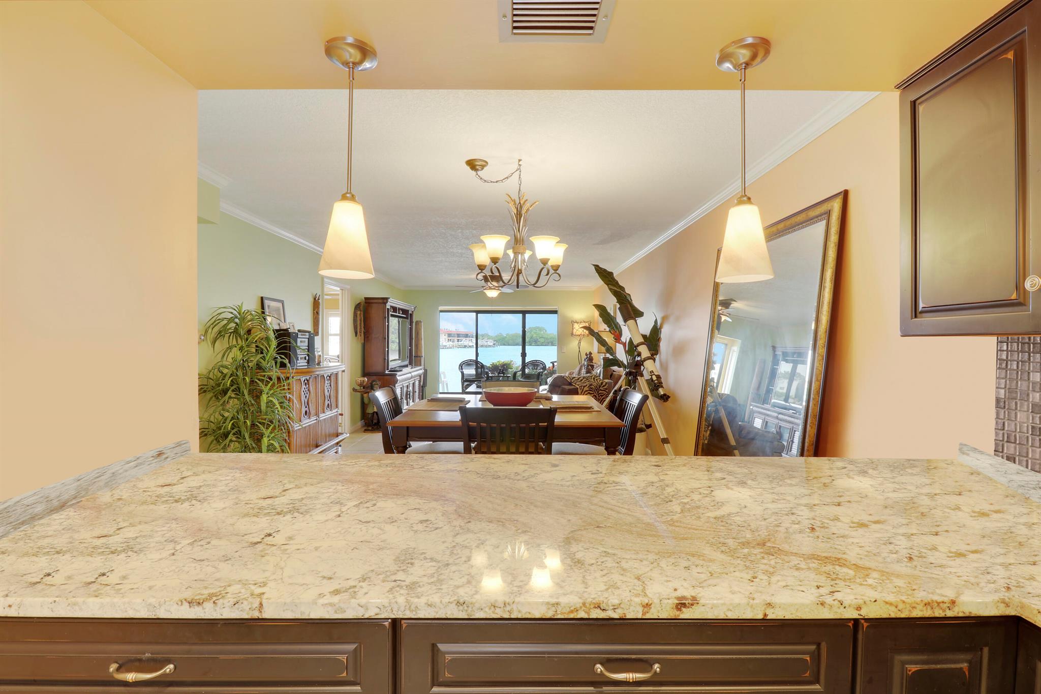 313 Lake Circle 111