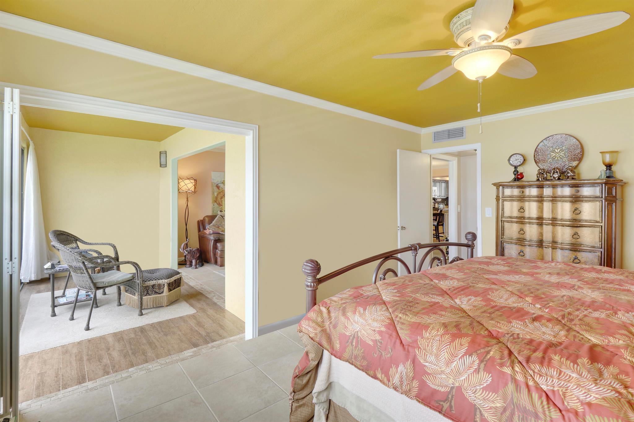 313 Lake Circle 111