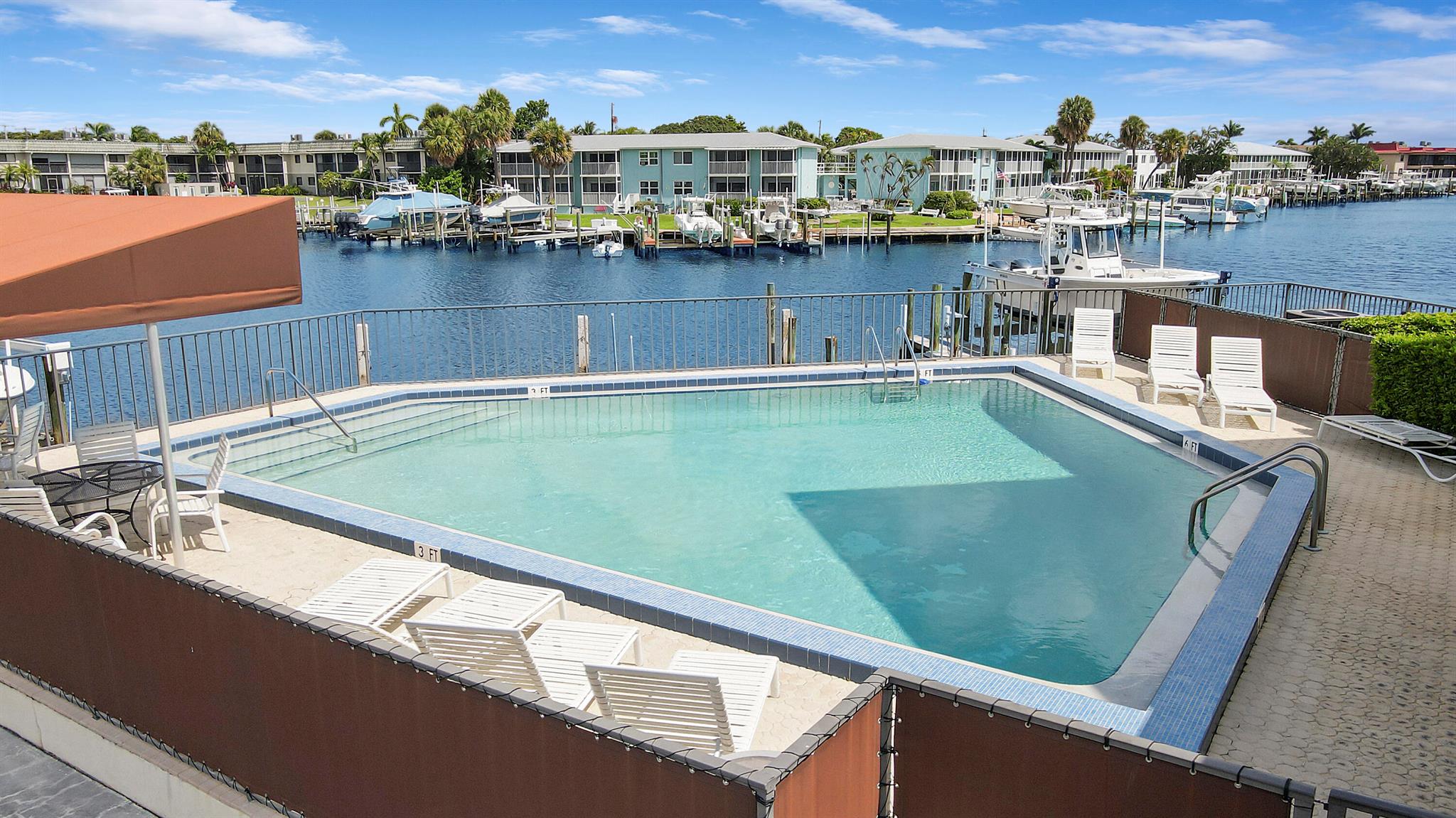 313 Lake Circle 111